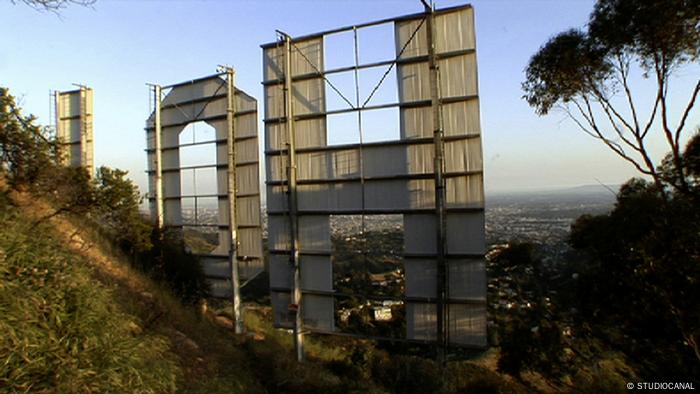 Der berühmte Hollywood-Schriftzug in den Hügeln von Los Angeles DVD-Edition The Story of Film. Rechte liegen beim Anbieter STUDIOCANAL und sind wie immer nur zu nutzen im Zusammenhang mit der Berichterstattung über die DVD und die Nennung des Anbieters. Bild (samt Copyright Freigabe) geliefert von DW/Jochen Kuerten.